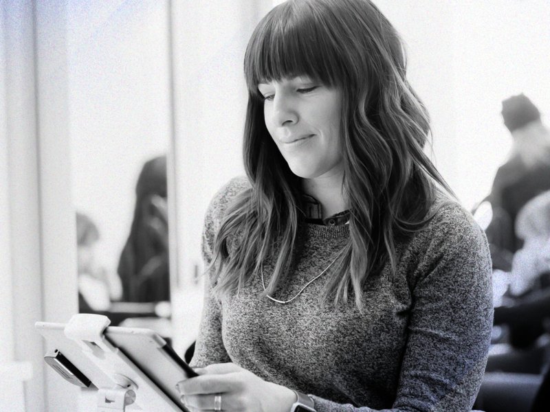Investor Updates: How to Write Reports That Build Confidence